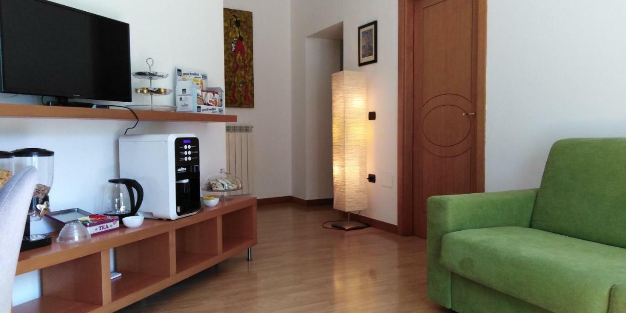 Ferienwohnung Maria Carolina Casavacanze Caserta Exterior foto